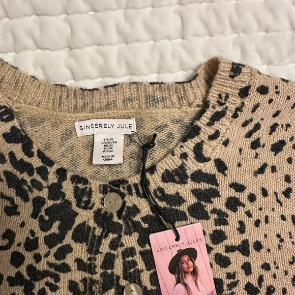 NWT- Leopard Print Cardigan - Picture 6 of 7